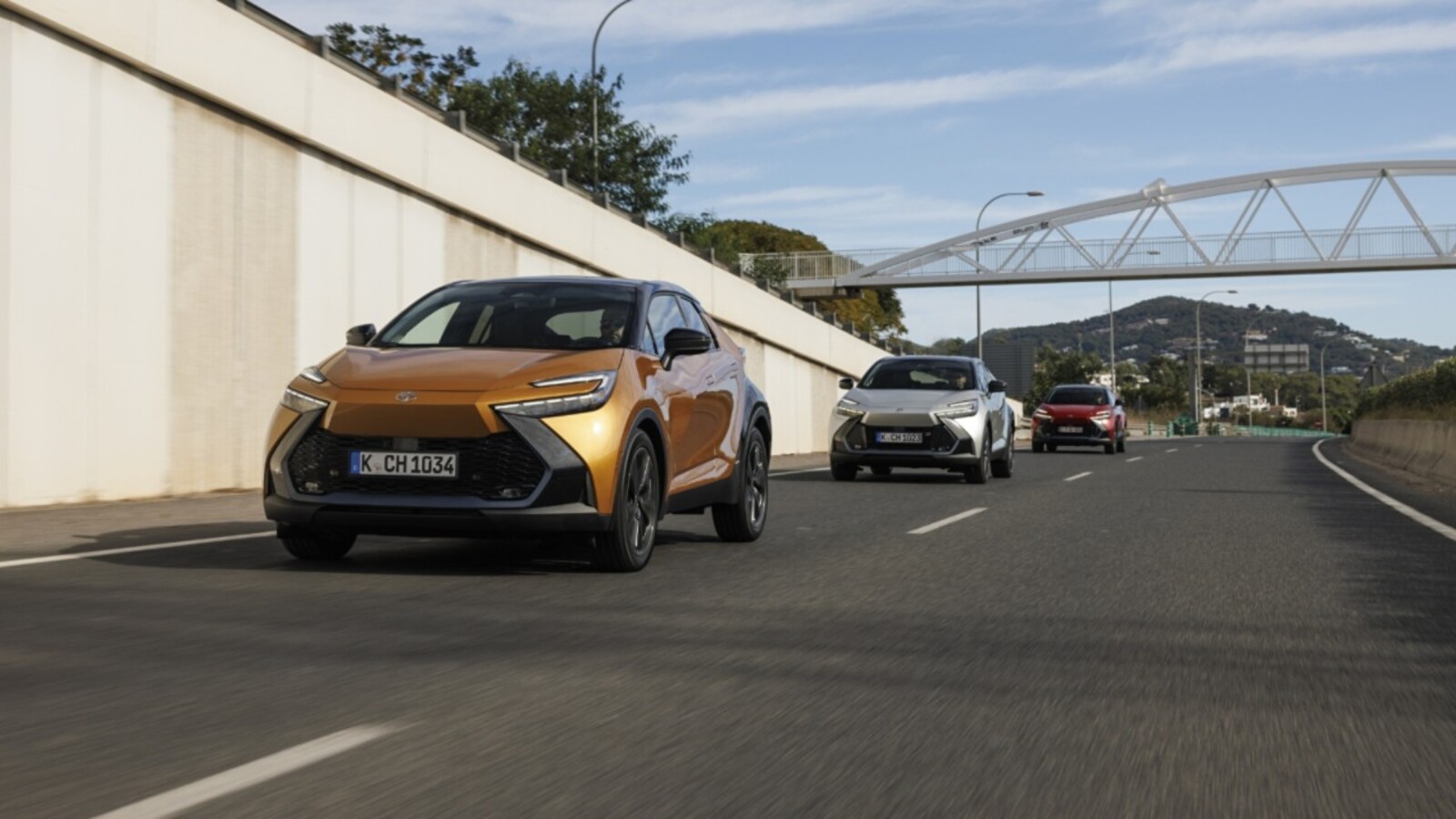 crossover toyota c-hr