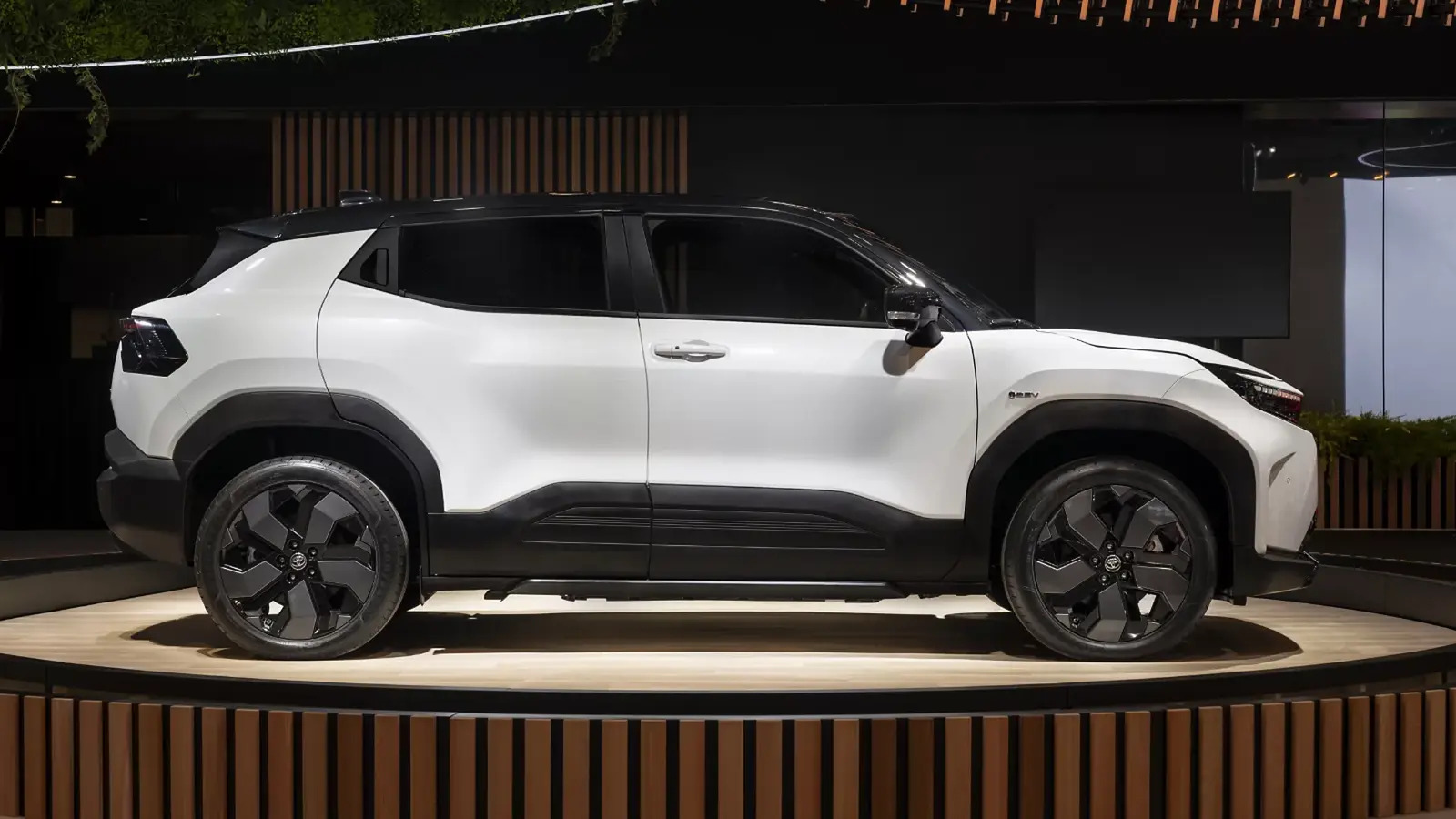 nowa Toyota Urban Cruiser