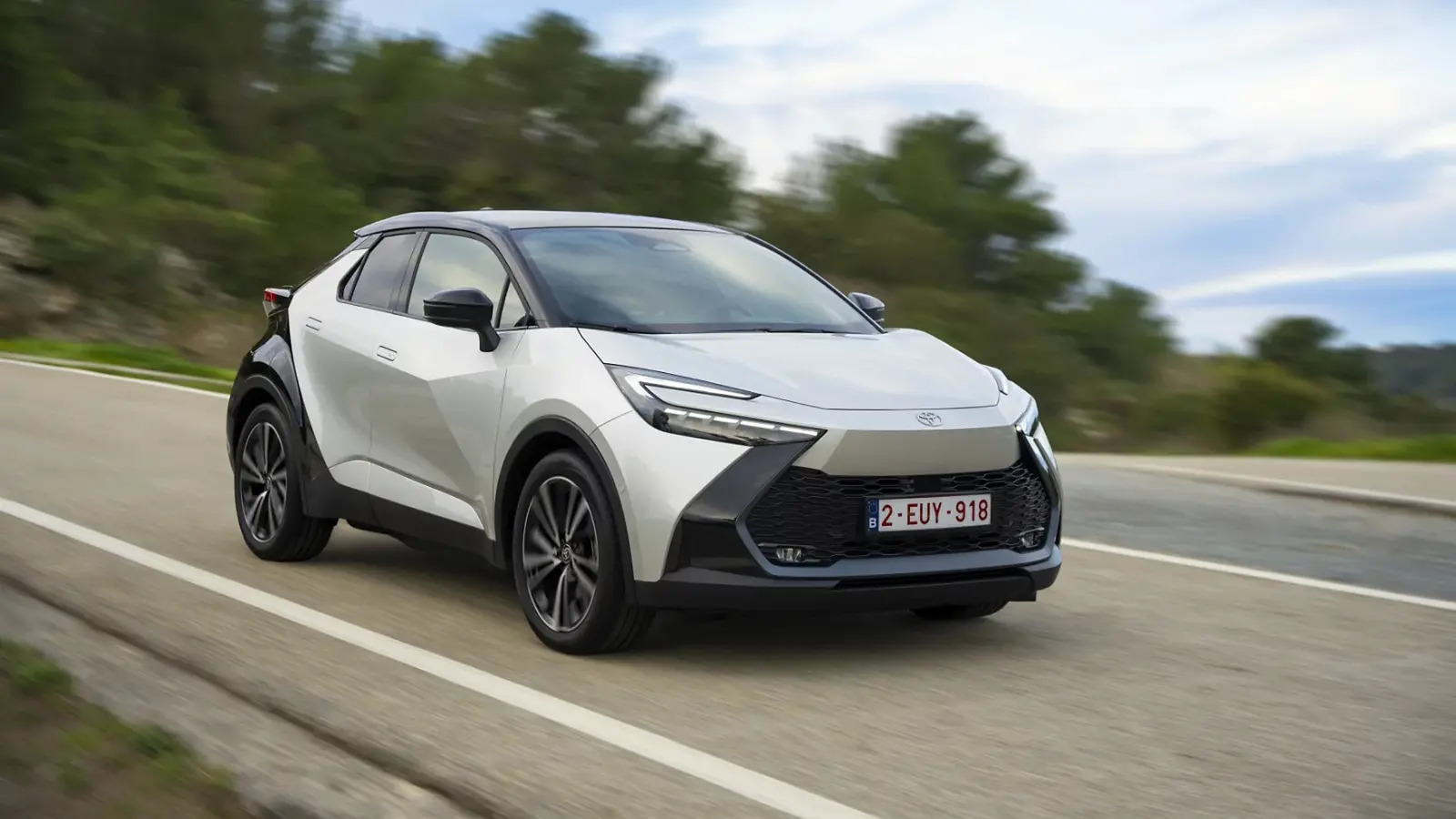 Toyota C_HR z napędem plug-in