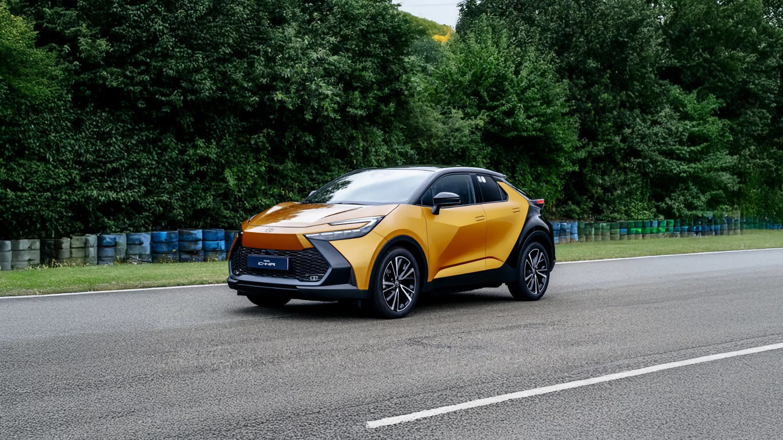 suv z hybyrdą plug in 